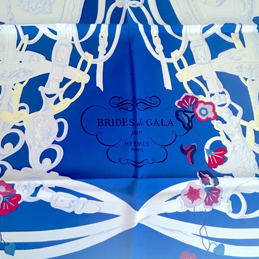 Authentic HERMES 100% silk scarf. 90x90cm